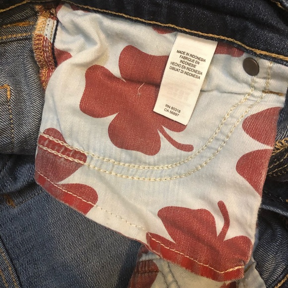 Lucky Brand Shorts - Picture 13 of 17